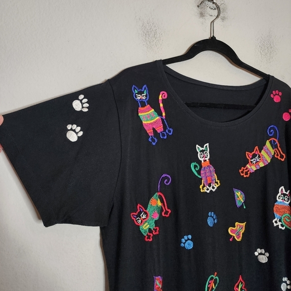 Embroidered Cats black maxi dress. Estimated size large - Picture 10 of 16